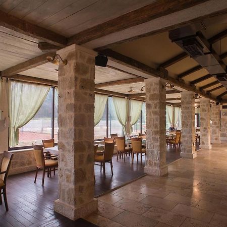 Hotel Trim Нікшич Екстер'єр фото