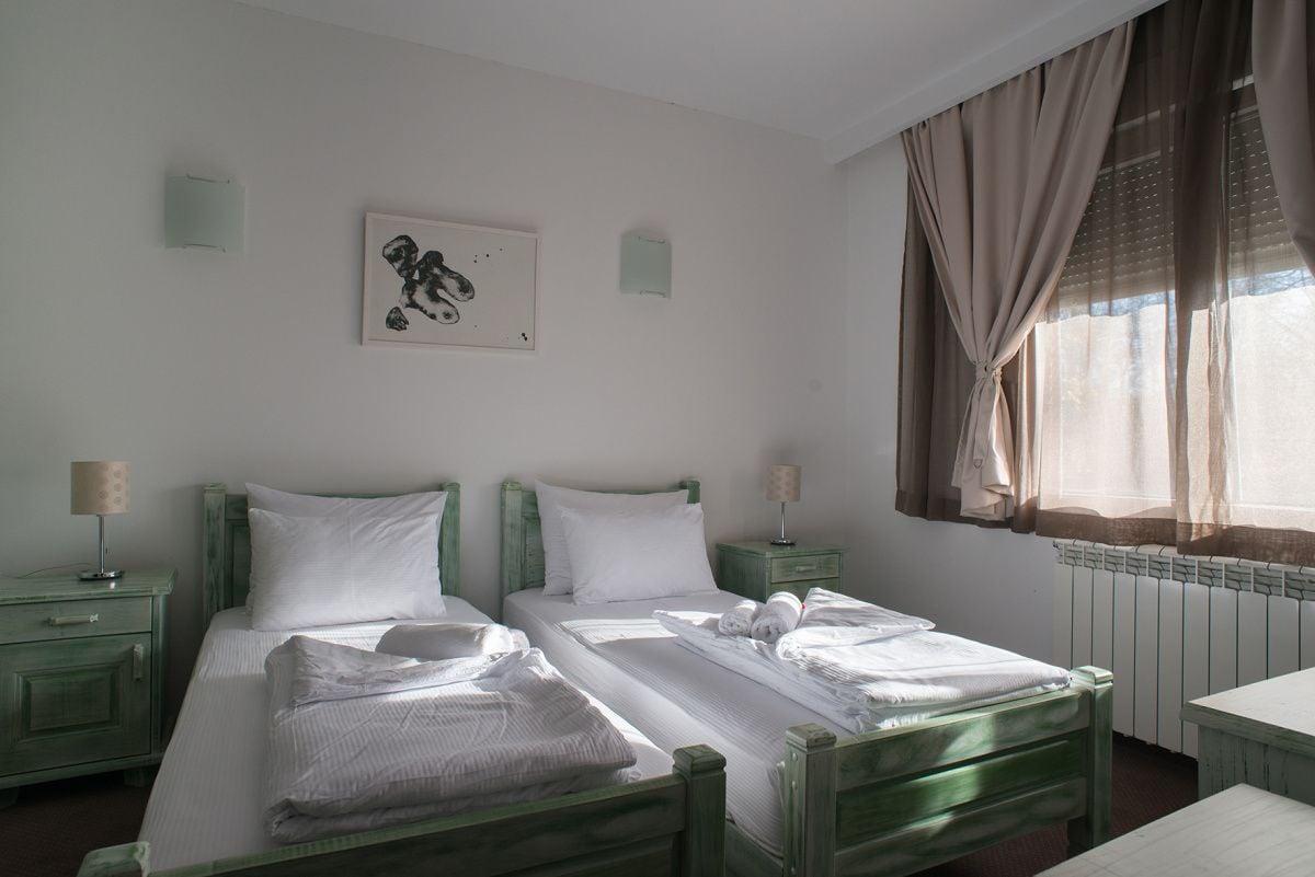 Hotel Trim Нікшич Екстер'єр фото