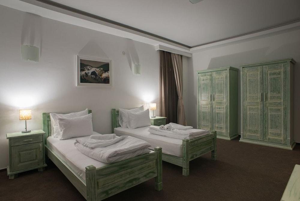 Hotel Trim Нікшич Екстер'єр фото