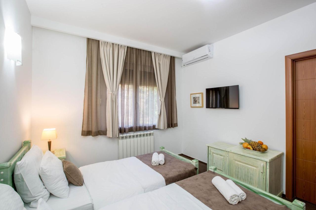 Hotel Trim Нікшич Екстер'єр фото