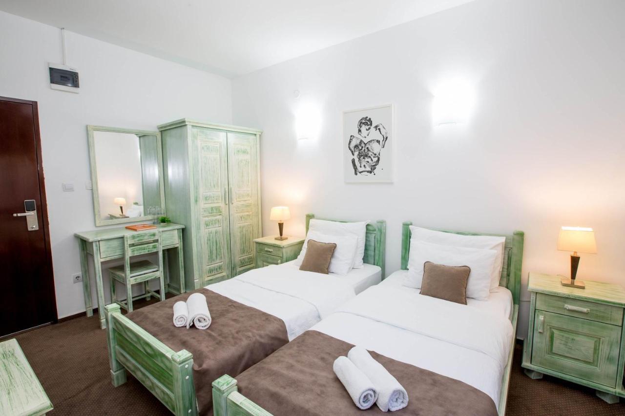 Hotel Trim Нікшич Екстер'єр фото